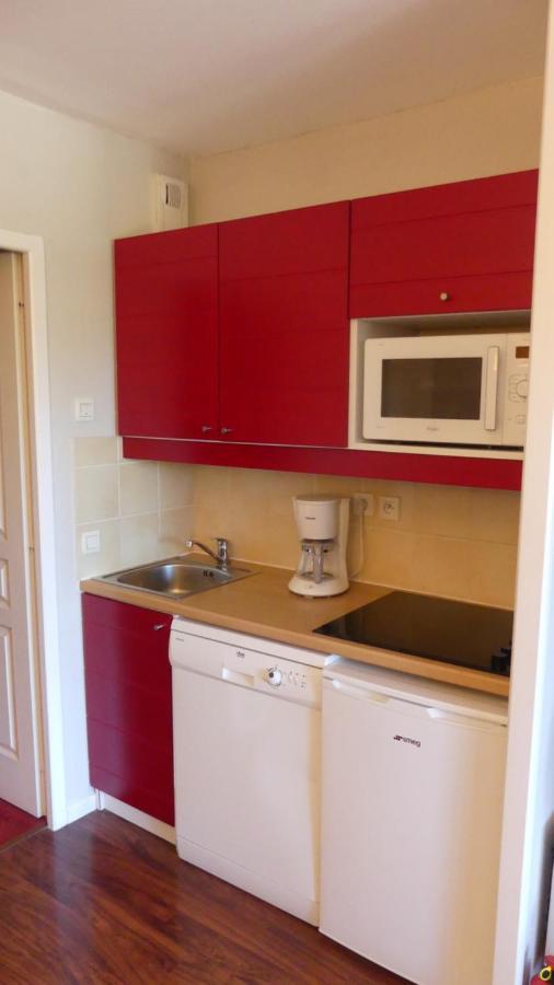 Charmant Appartement Avec Piscine. 몽플렁캉 외부 사진